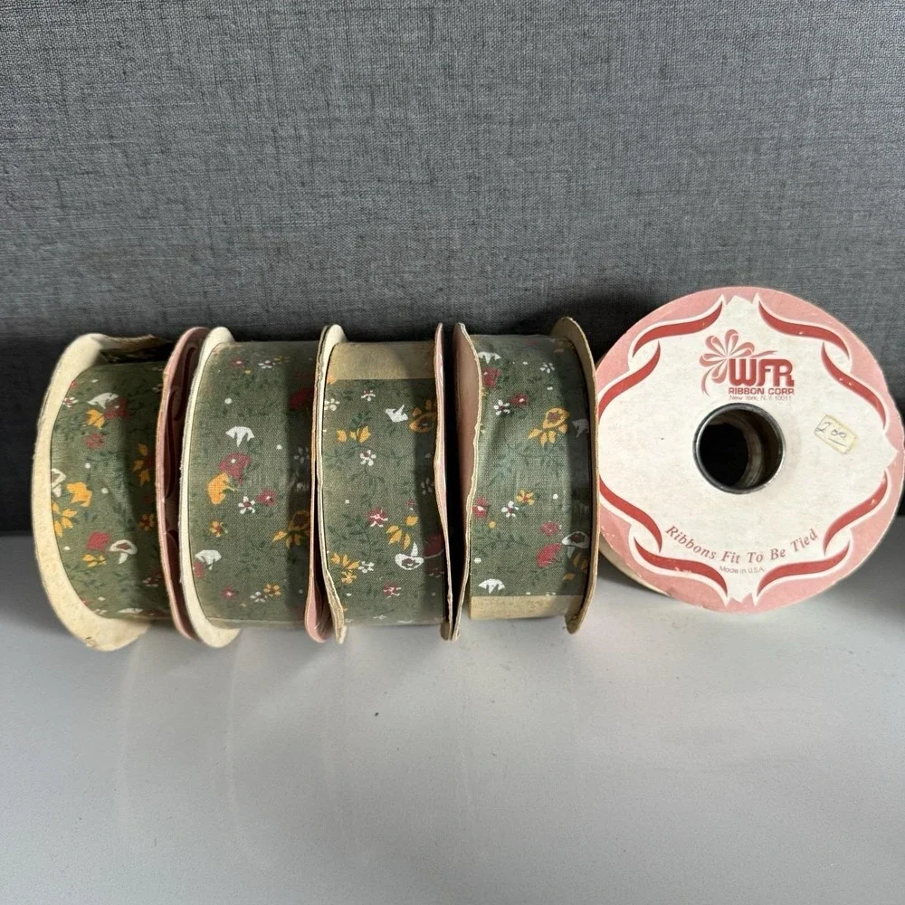 Box Lot Vintage Fabric Ribbon Summer Fall Floral Some NOS